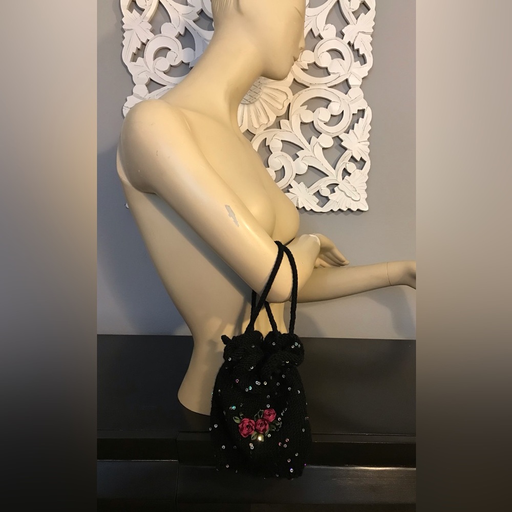 HOST PICK 🥰Cute Little Black w/Rosettes Evening Bag Sequins Handmade - Picture 4 of 8